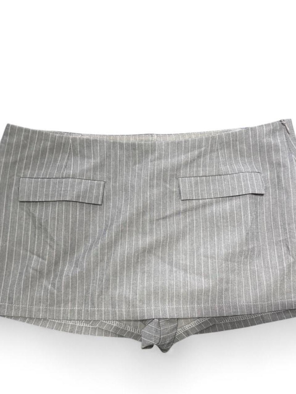 Edikted Gray Pinstriped Mini Skort